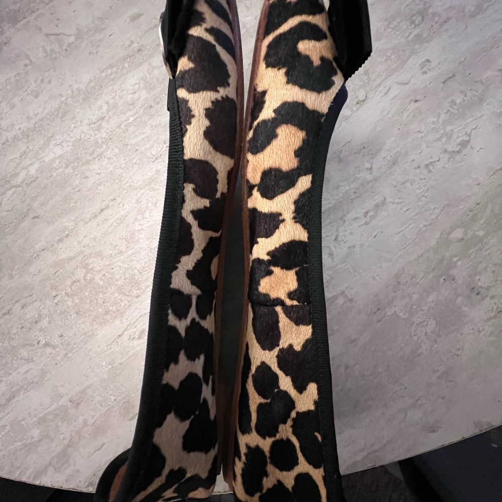 Kate Spade Calf Hair Leopard Print Flats with Black Bow. Size 7M - Picture 9 of 15